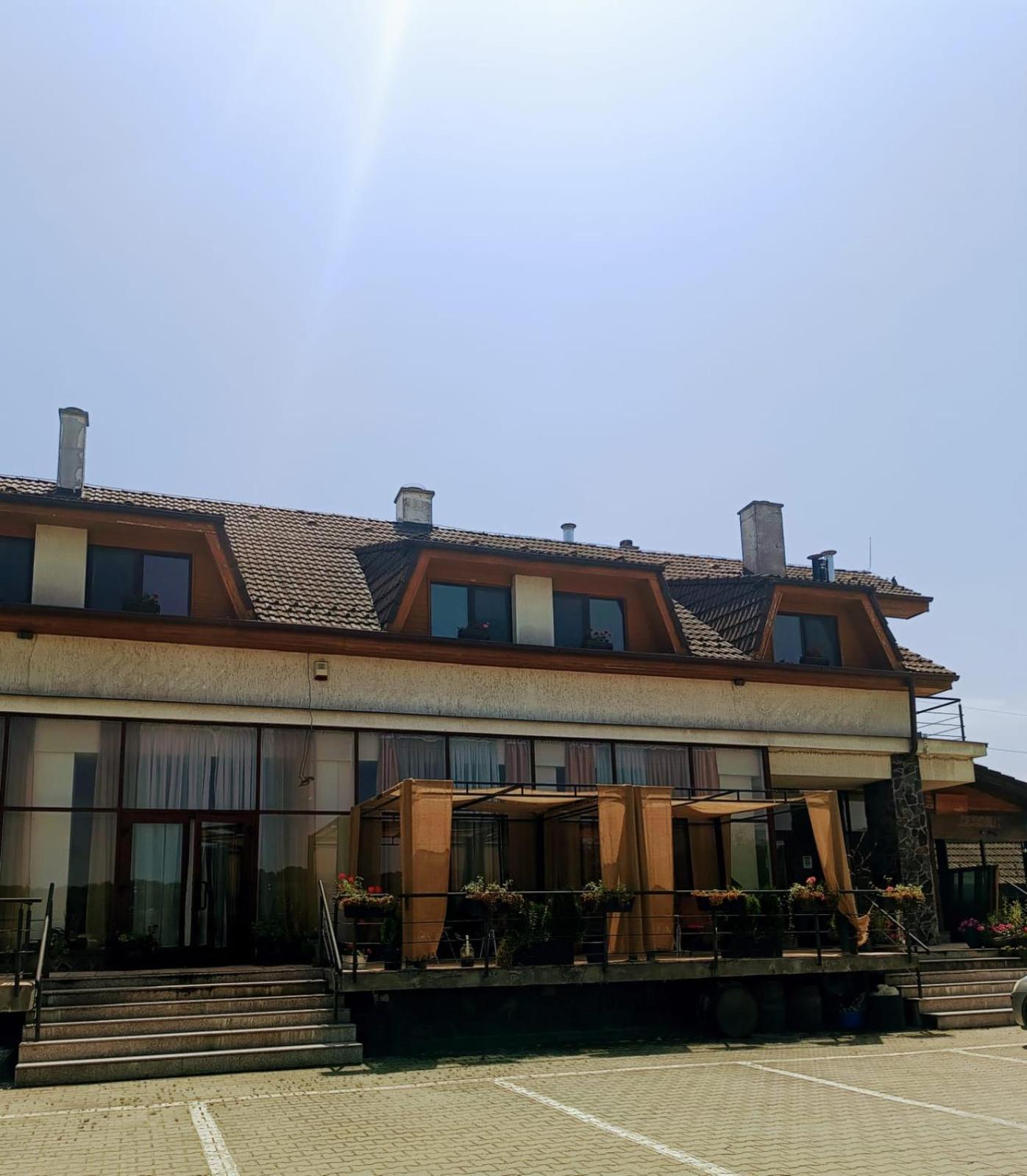 La Cuib Cristian Sibiu Hotel Luaran gambar