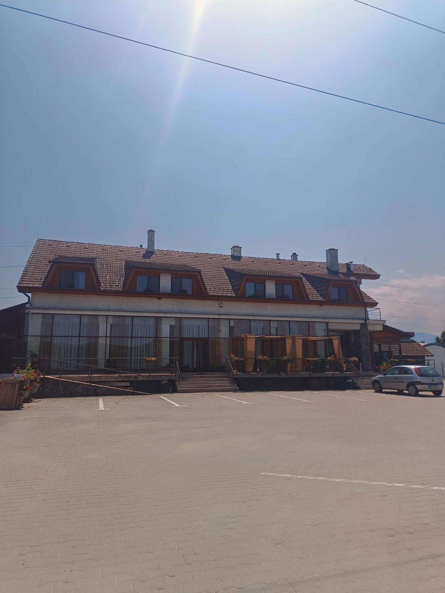 La Cuib Cristian Sibiu Hotel Luaran gambar