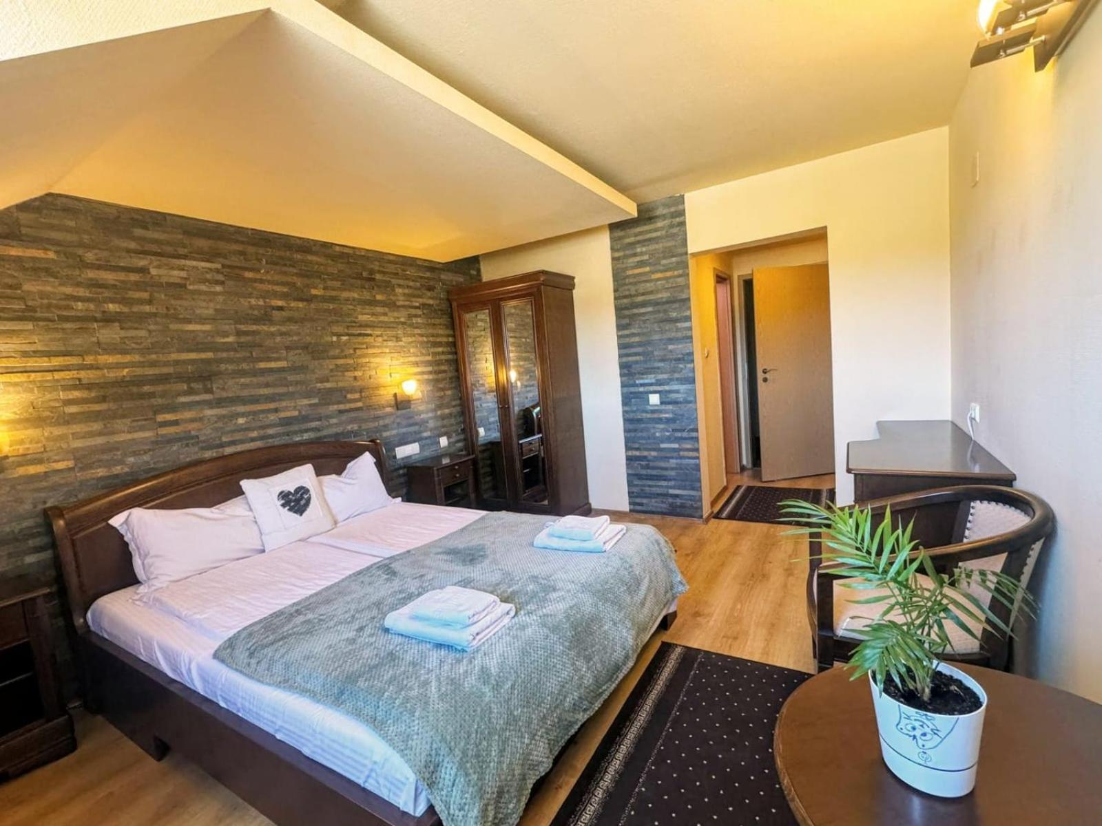 La Cuib Cristian Sibiu Hotel Luaran gambar