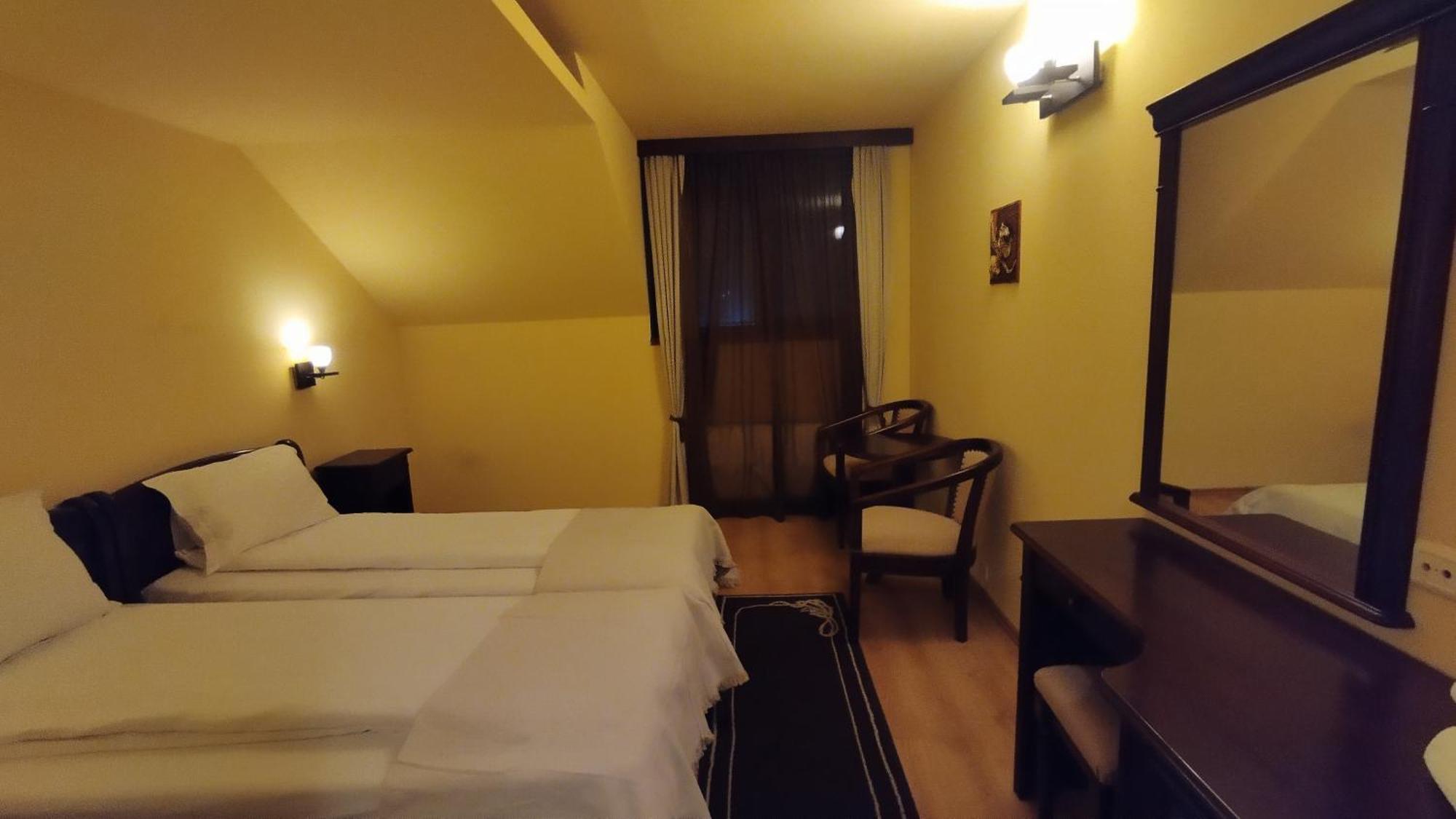 La Cuib Cristian Sibiu Hotel Luaran gambar